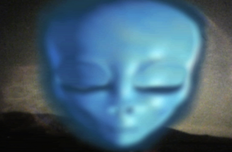 04MemoiresOfAnAlien.png